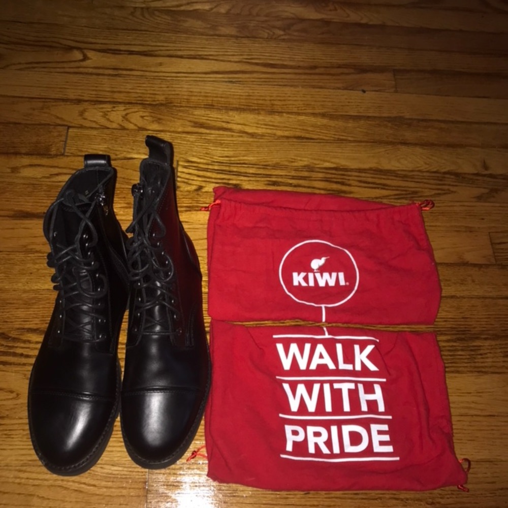 Coach Thompkins Leather Combat boots